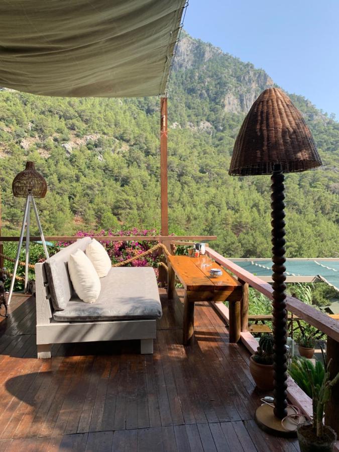 Large Bungalow With Sea View In Kabak Bay, Oeluedeniz Fethiye Bagian luar foto