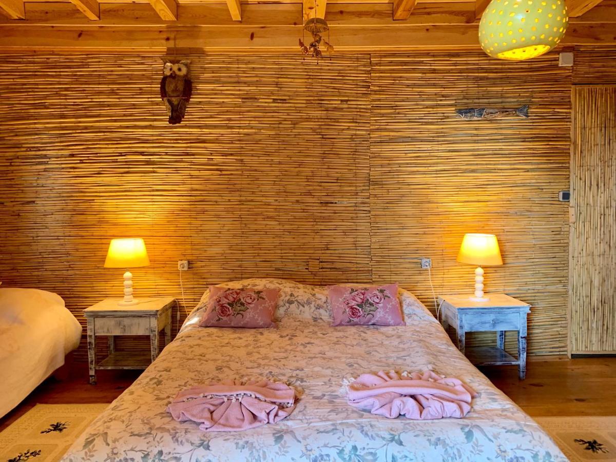 Large Bungalow With Sea View In Kabak Bay, Oeluedeniz Fethiye Bagian luar foto